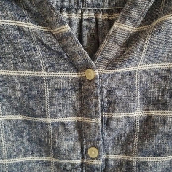 Button down top - Picture 3 of 3